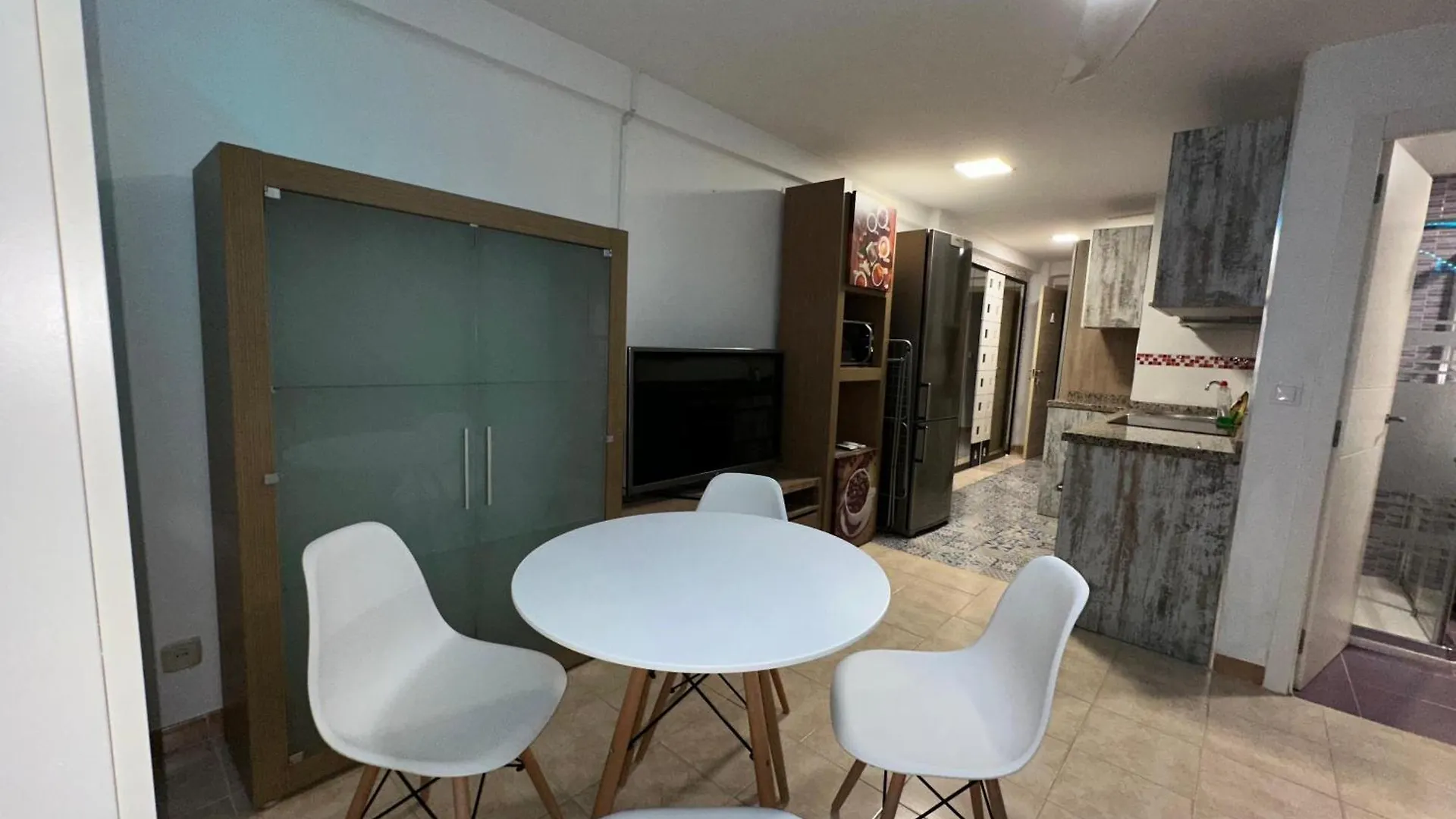 Loma - Wifi, Centro A 200 Metros, Playa A 850 Metros, Nuevo, Tiendas A Menos De 5 Minutos توريمولينوس 0*,  إسبانيا